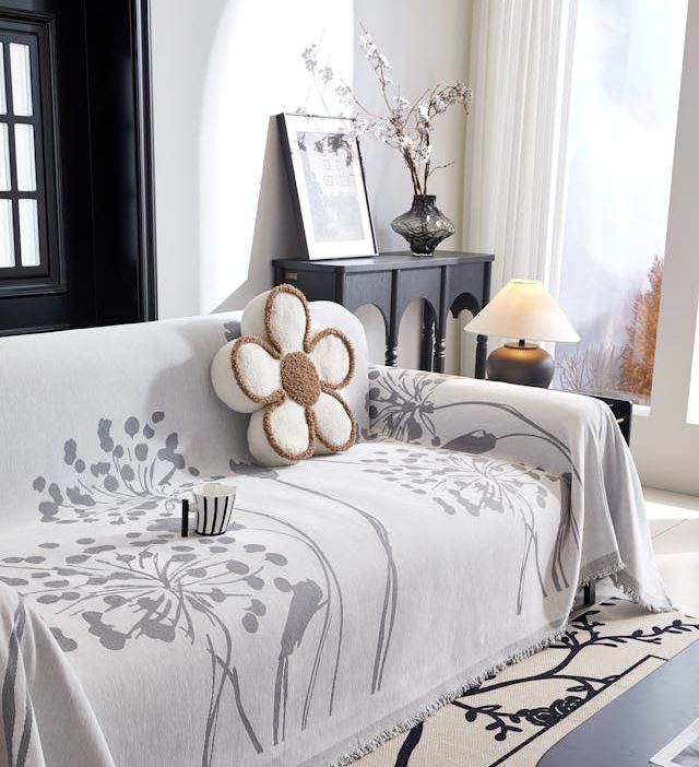 pexels-slipcoverkas-27515223